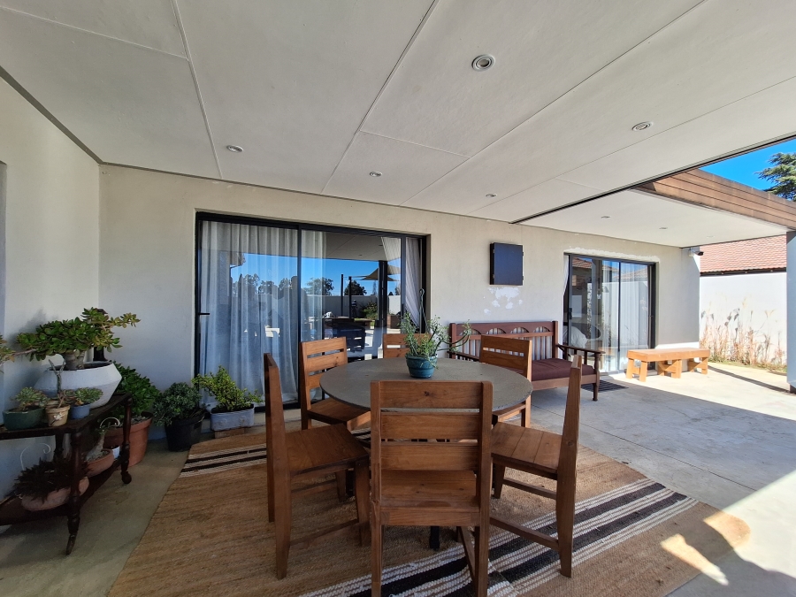 4 Bedroom Property for Sale in Memel Free State